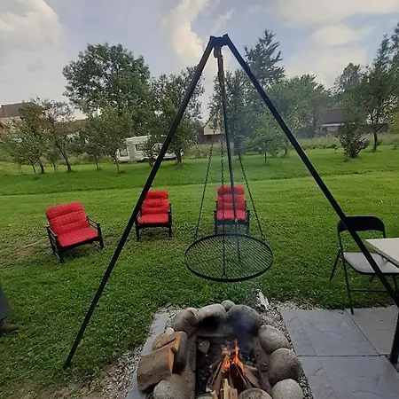 Wypoczynek Pod Jelonkiem * Krościenko